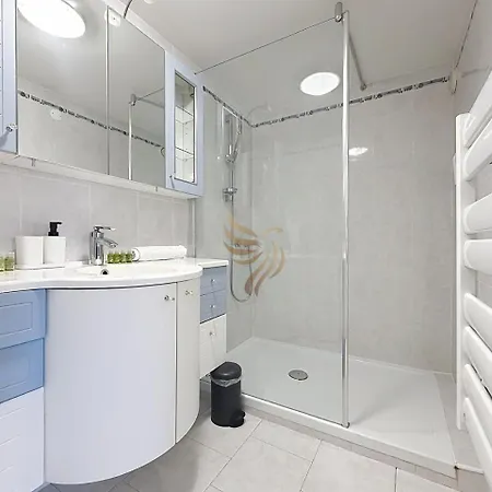 1547 Privilege - 4 Pers Wifi Vue Piscine Garage *